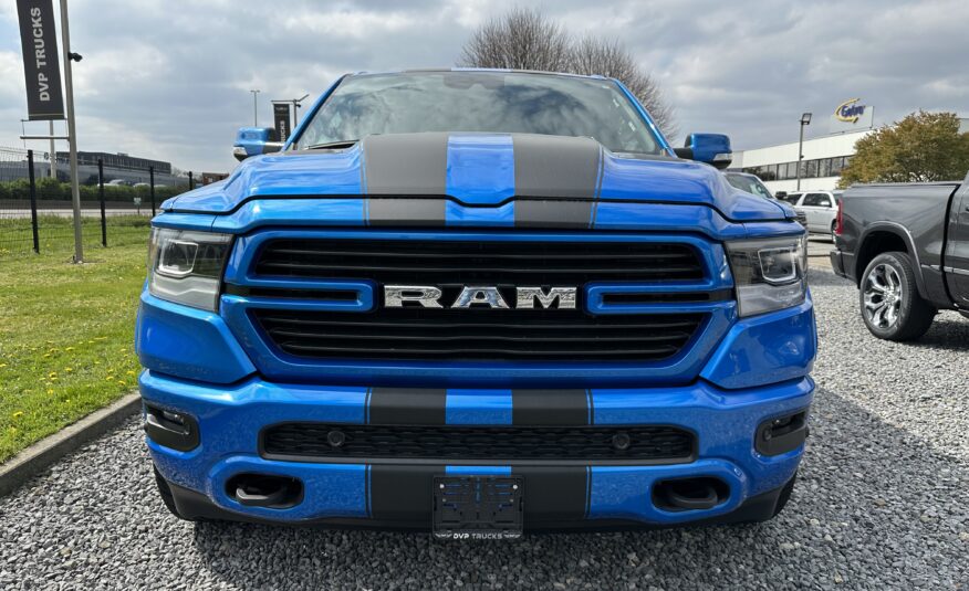 RAM 1500 Laramie Sport Hydro Blue 2022