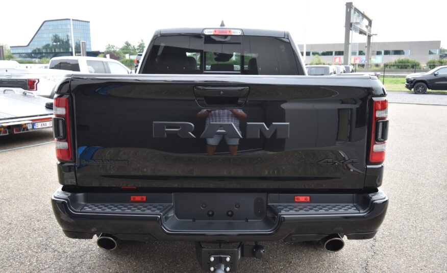 2022 RAM Laramie Night Edition – Luchtvering – In Stock