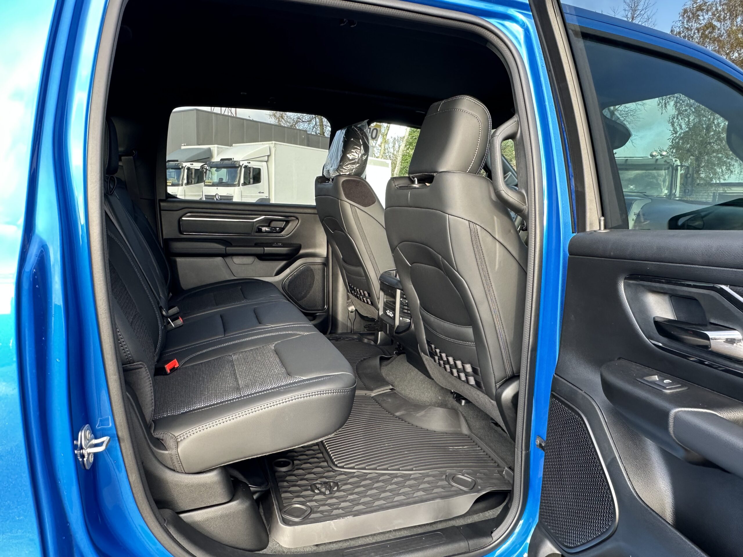 2023 RAM BIGHORN Built To Serve Edition