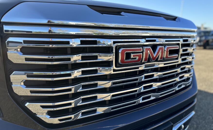 GMC Sierra Denali 3.0L Duramax Diesel